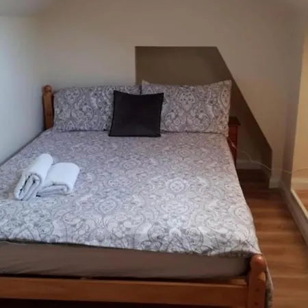 Habitación en casa particular Private Bedrooms At Student Rahoon