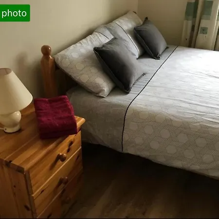 Private Bedrooms At Student Rahoon Habitación en casa particular Galway