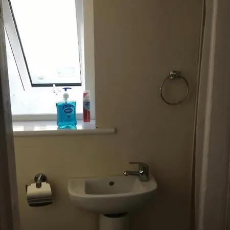 Alloggio in famiglia Private Bedrooms At Student Rahoon