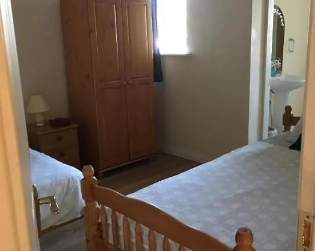 Private Bedrooms At Student Rahoon 民宿 戈尔韦