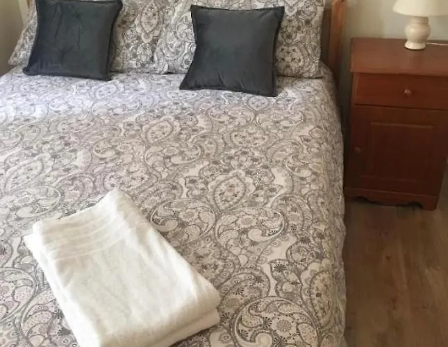 Private Bedrooms At Student Rahoon * 戈尔韦
