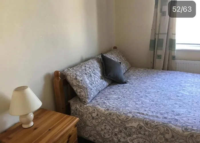 Private Bedrooms At Student Rahoon 戈尔韦
