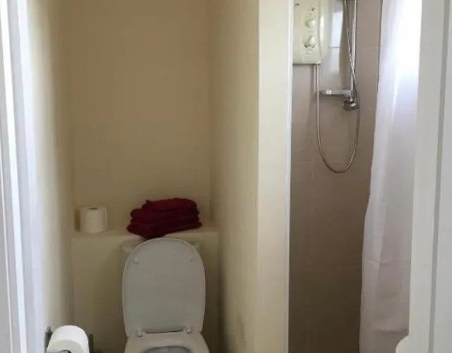 Private Bedrooms At Student Rahoon * 戈尔韦