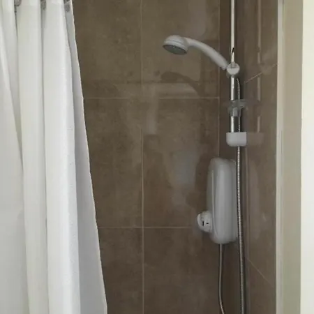 Private Bedrooms At Student Rahoon 戈尔韦