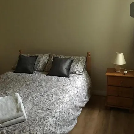 Quarto em Acomodações Particulares Private Bedrooms At Student Rahoon