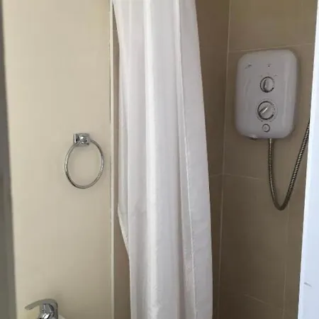 Private Bedrooms At Student Rahoon Проживание в семье Голуэй
