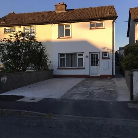 Private Bedrooms At Student Rahoon 戈尔韦