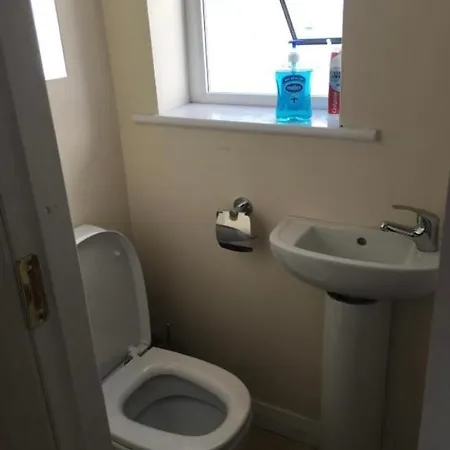 Private Bedrooms At Student Rahoon * 戈尔韦