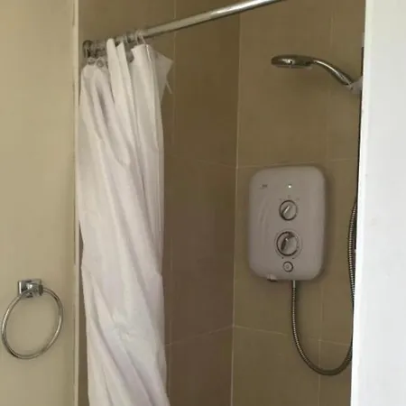 民宿 Private Bedrooms At Student Rahoon *