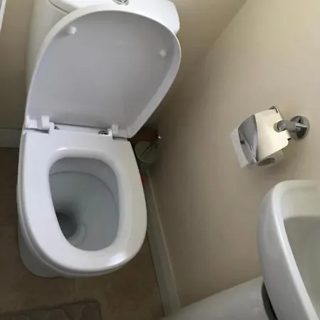 Private Bedrooms At Student Rahoon * 戈尔韦