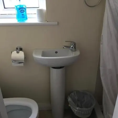 Private Bedrooms At Student Rahoon 民宿 戈尔韦