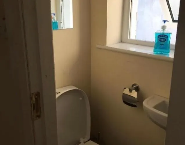 Private Bedrooms At Student Rahoon Rum i privatbostad Galway