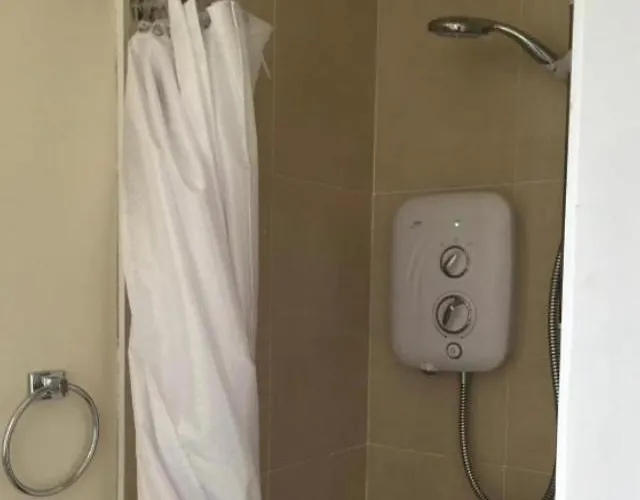 Quarto em Acomodações Particulares Private Bedrooms At Student Rahoon *