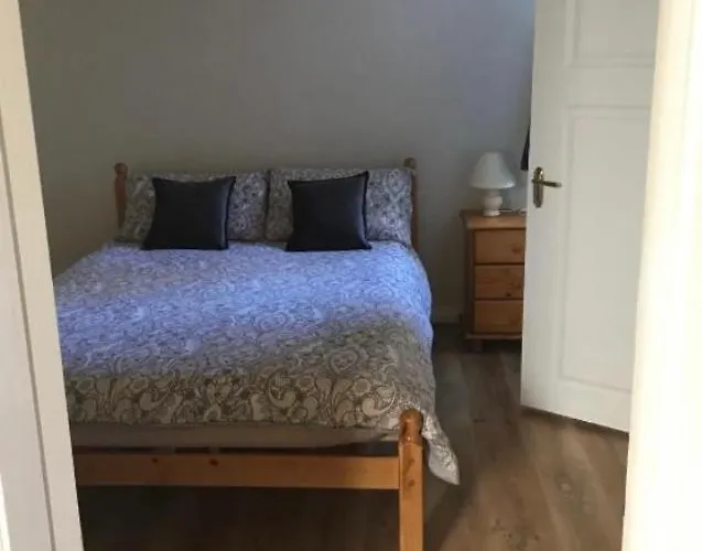 Quarto em Acomodações Particulares Private Bedrooms At Student Rahoon