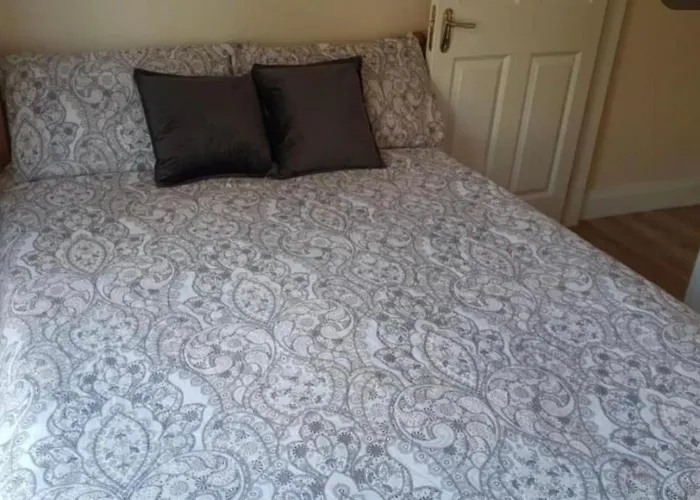 Private Bedrooms At Student Rahoon