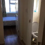 Проживание в семье Private Bedrooms At Student Rahoon *