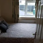 Проживание в семье Private Bedrooms At Student Rahoon Голуэй