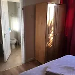Проживание в семье Private Bedrooms At Student Rahoon