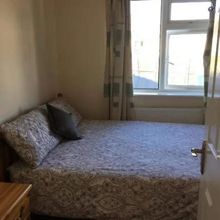 Rum i privatbostad Private Bedrooms At Student Rahoon