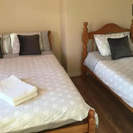 Habitación en casa particular Private Bedrooms At Student Rahoon Galway