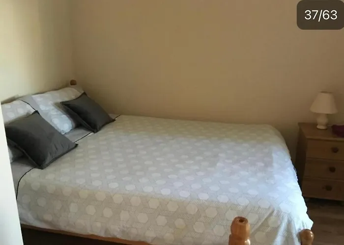 Private Bedrooms At Student Rahoon Habitación en casa particular Galway